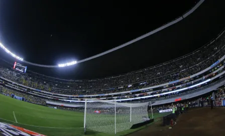 Apagón en el Azteca se hace presente en el Clásico Nacional