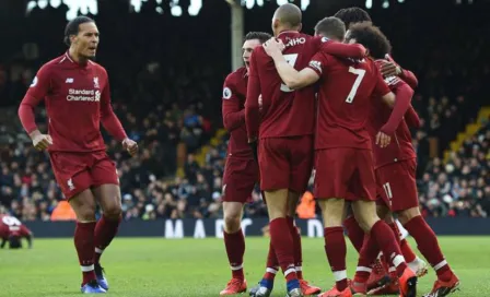 Liverpool sube al liderato de Premier League a costa del Fulham 