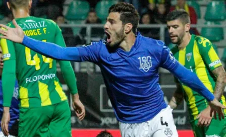 Pollo Briseño firma gol en empate del Feirense contra Tondela