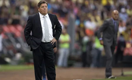 'El Tata comenzó con el pie izquierdo su ciclo con el Tri': Miguel Herrera