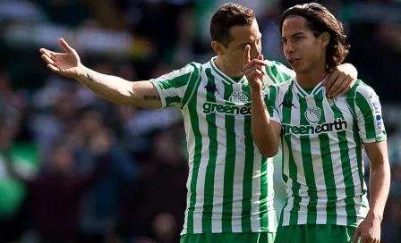 Andrés Guardado da cátedra a Lainez en reto de las tres porterías