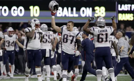 Gronkowski podría volver a Patriots si Brady se lo pidiera