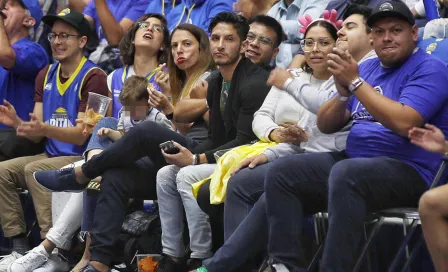 Ángel Reyna, presente en el Capitanes vs Soles 