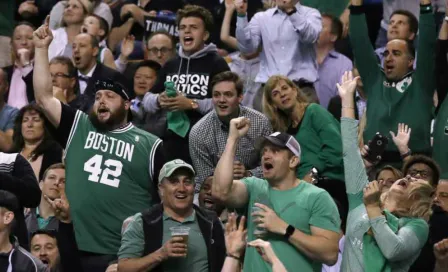 Celtics veta dos años a menor de edad que insultó a Golden State