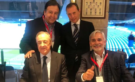 Florentino Pérez recibe a miembros del Salón de la Fama