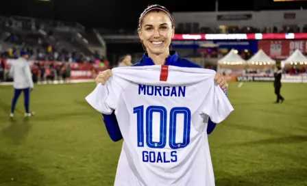 Alex Morgan anota su gol 100 con la selección de EU