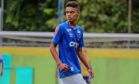 Cruzeiro ficha a hijo de Ronaldinho para su filial juvenil