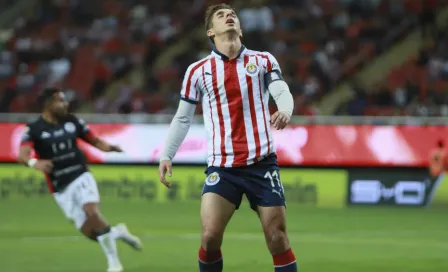 Chivas cae ante Lobos y necesita milagro para Liguilla