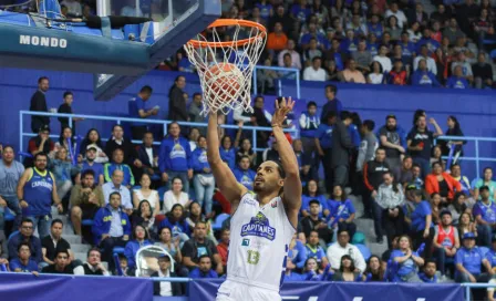 Capitanes aplasta a Fuerza Regia en el tercer juego de las Finales