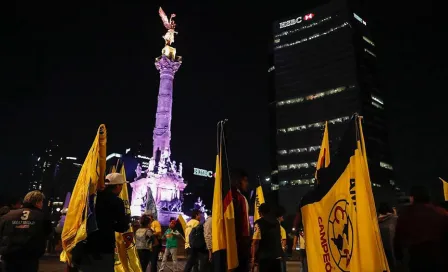 Afición americanista arma fiesta en Ángel de la Independencia por título de Copa