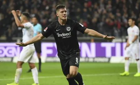 Luka Jovic no está interesado en el Barcelona, afirma su padre