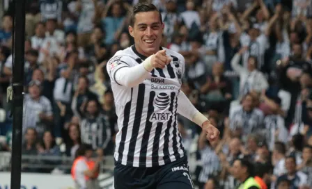 Rayados vapulea a Santos y asegura virtualmente pase a la Liguilla