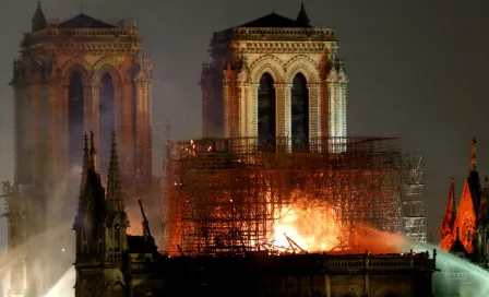 Trump da recomendación sobre cómo apagar el fuego en Notre Dame