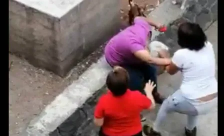 Joven es captada golpeando a persona de la tercera edad 