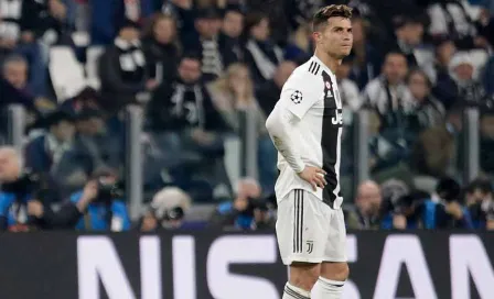 CR7 hace polémico gesto a sus compañeros tras eliminación en Champions