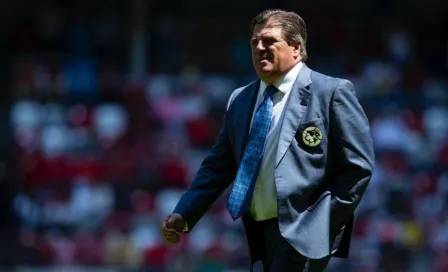 "Que el señor Brizio se calle y se ponga a trabajar": Miguel Herrera