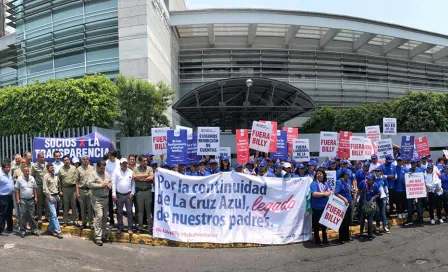 Cooperativa Cruz Azul se manifiesta en contra de Billy Álvarez 