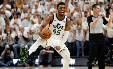 Jazz salva eliminación al vencer a Rockets en el cuarto juego