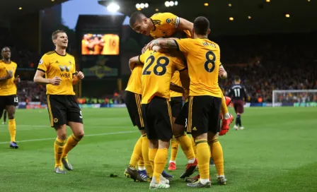 Wolverhampton de Jiménez golea al Arsenal y les complica su boleto a Champions