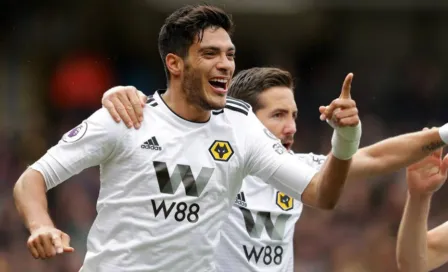 Canción de Raúl Jiménez retumba en el Watford vs Wolves