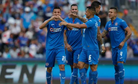 Cruz Azul firma su pase a la Liguilla tras goleada ante Lobos BUAP