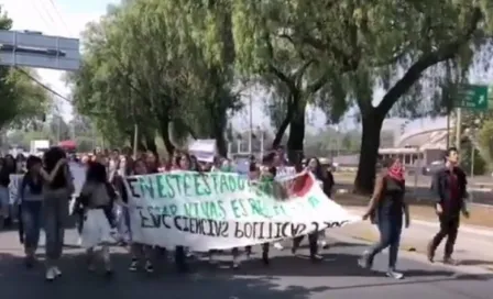 Alumnos de la UNAM marchan para exigir justicia por muerte de Aideé