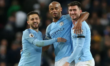 Manchester City derrota al Leicester y se pone a un paso del título