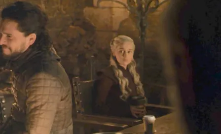 Game Of Thrones toma con humor escena con vaso de café