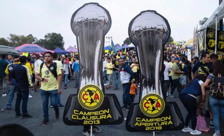 Afición de América recuerda a Cruz Azul Finales de 2013 y 2018