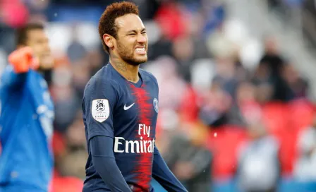 Neymar, sancionado con tres partidos en Francia tras agresión a fan