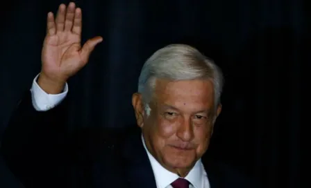 AMLO celebra a las mamás con mariachi en Palacio Nacional