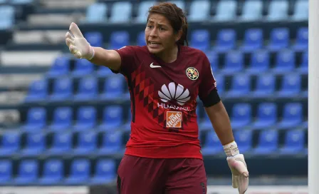 Cecilia Santiago sería nueva portera del PSV 