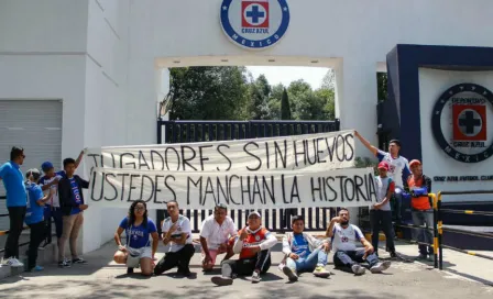 Aficionados de Cruz Azul 'desmienten' declaraciones de Caixinha