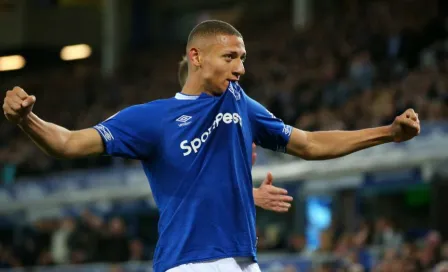 Richarlison conmueve con festejo tras ser convocado por Brasil