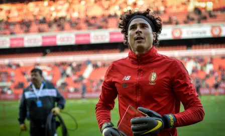 Guillermo Ochoa y Standard, por boleto de Europa League 