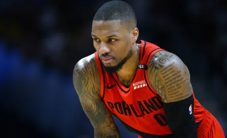 Damian Lillard revela que está jugando con las costillas rotas