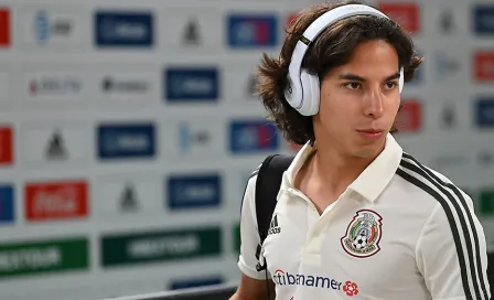 Diego Lainez llega a Polonia para el Mundial Sub 20