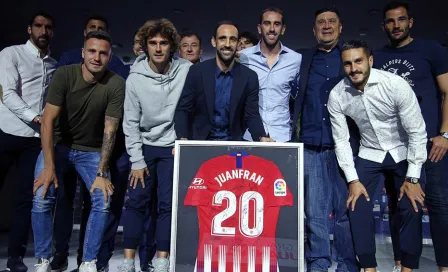 "Vino un vikingo y se va un indio": Juanfran, en su adiós del Atleti