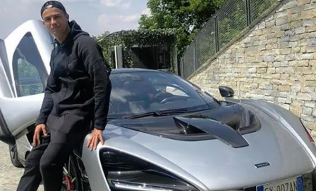 Cristiano Ronaldo presume un McLaren Senna de 850 mil euros