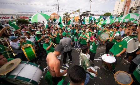 Propuesta de matrimonio conmueve previo a la Final entre León Y Tigres