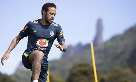 Neymar entrenó por segundo día consecutivo con Brasil 