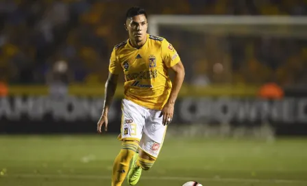 Carlos Salcedo tiene oferta para regresar a Europa