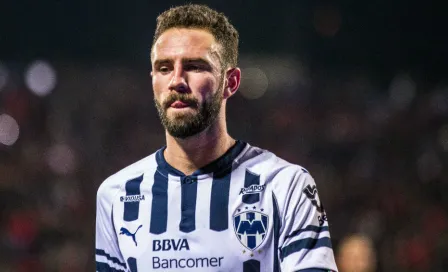 Miguel Layún pidió ayuda para entender a las mujeres