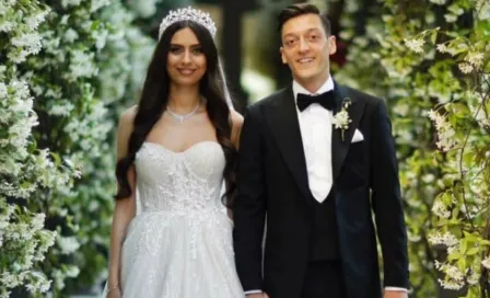 Mesut Özil contrae matrimonio en Estambul e invita al presidente de Turquía 