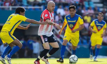 Chivas rescata el empate contra América en Clásico de Leyendas