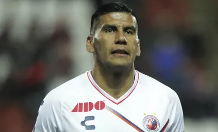 Carlos Salcido se quedará en Veracruz para cumplir su contrato