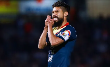 Amaury Vergara le da la bienvenida a Oribe Peralta