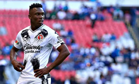 Querétaro hace oficial a Fabián Castillo y Alonso  Escoboza como refuerzos