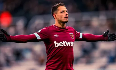 Chicharito Hernández comparte emotivo video del nacimiento de su hijo 