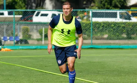 Martín Zúñiga deja Cruz Azul y firma con Celaya 